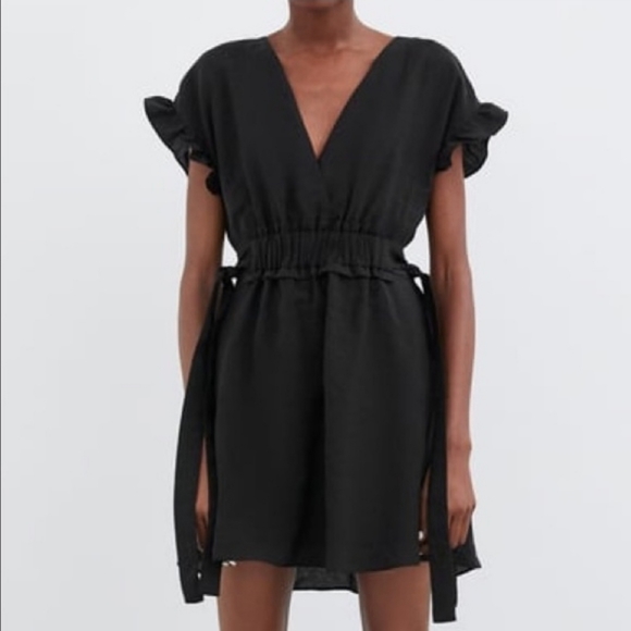 zara black dress with bow Zara STRETCH BOW MIDI DRESS at Mall of America in Bloomington, MN